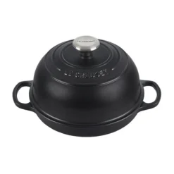 Le Creuset 9 1/2"/1.75 Qt. Signature Enameled Cast Iron Bread Oven - Matte Black
