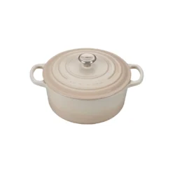Le Creuset 3 1/2 Qt. Signature Round Dutch Oven W/Stainless Steel Knob - Meringue